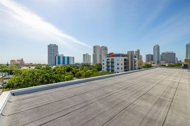 205 5TH AVENUE N 301, St Petersburg, FL 33701