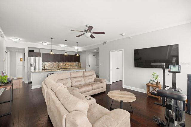 205 5TH AVENUE N 301, St Petersburg, FL 33701