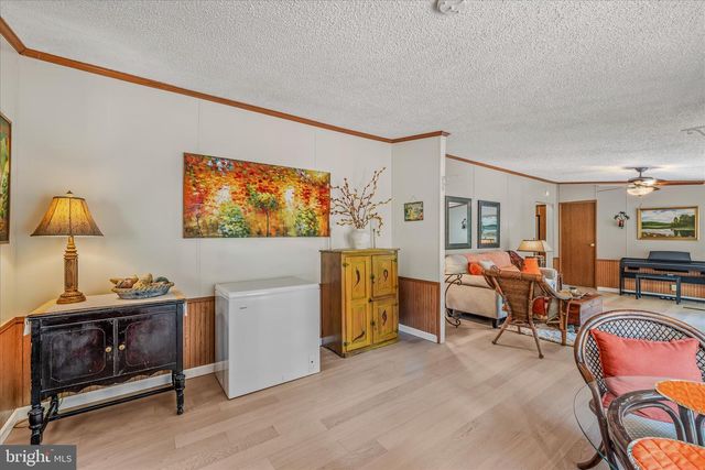 32 SHERRILL, Berkeley Springs, WV 25411