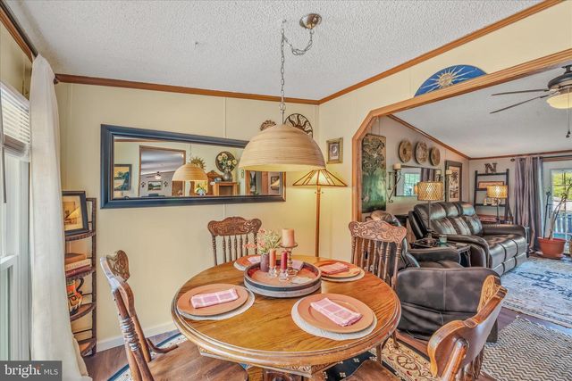 32 SHERRILL, Berkeley Springs, WV 25411