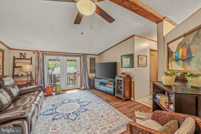 32 SHERRILL, Berkeley Springs, WV 25411