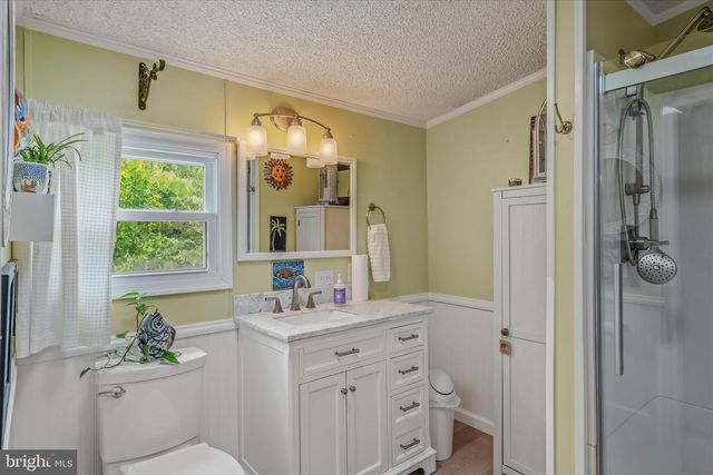 32 SHERRILL, Berkeley Springs, WV 25411