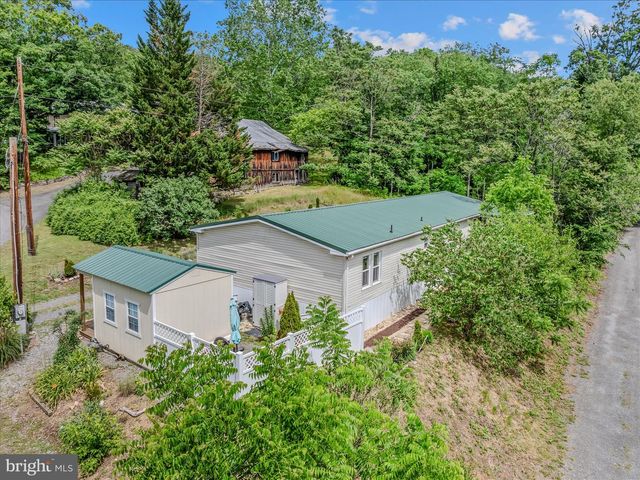 32 SHERRILL, Berkeley Springs, WV 25411