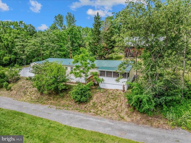 32 SHERRILL, Berkeley Springs, WV 25411