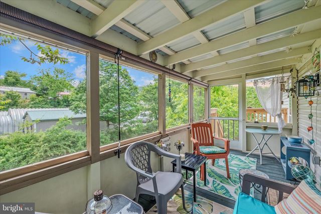 32 SHERRILL, Berkeley Springs, WV 25411