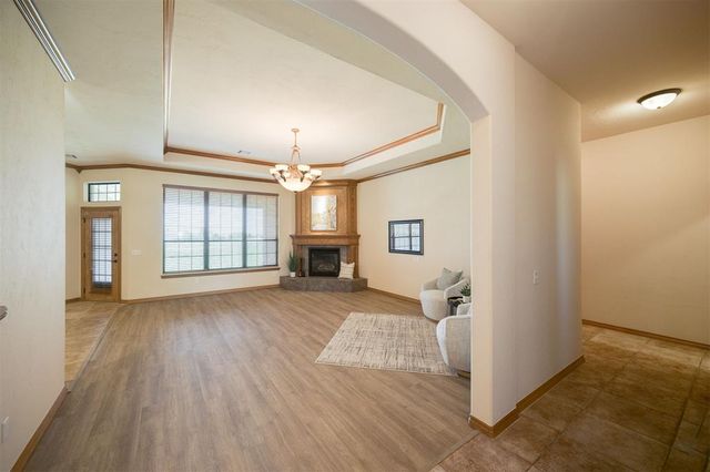 10681 NW 107th Street, Yukon, OK 73099