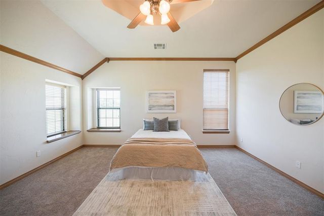 10681 NW 107th Street, Yukon, OK 73099