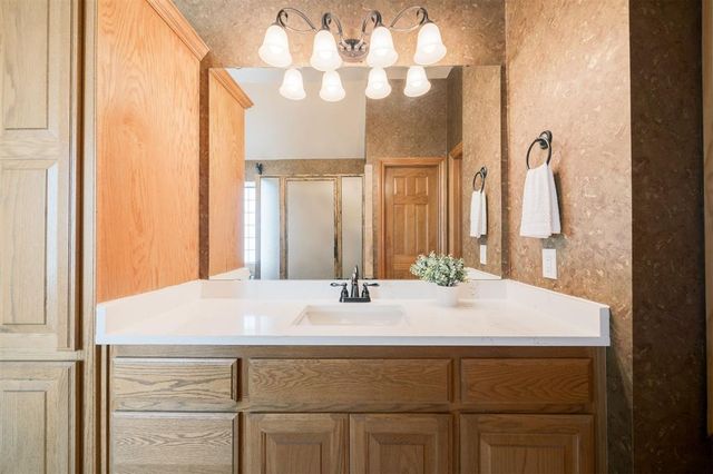 10681 NW 107th Street, Yukon, OK 73099