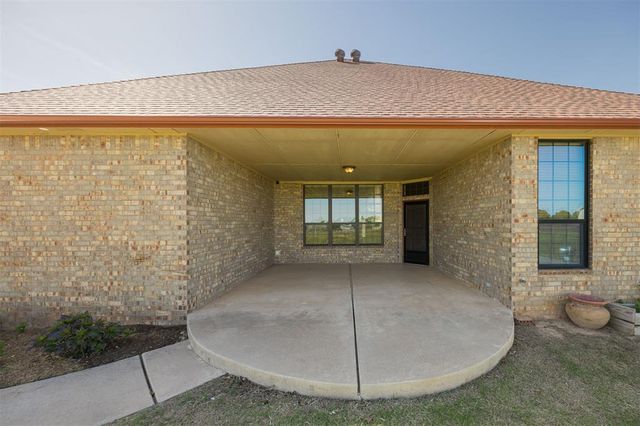 10681 NW 107th Street, Yukon, OK 73099