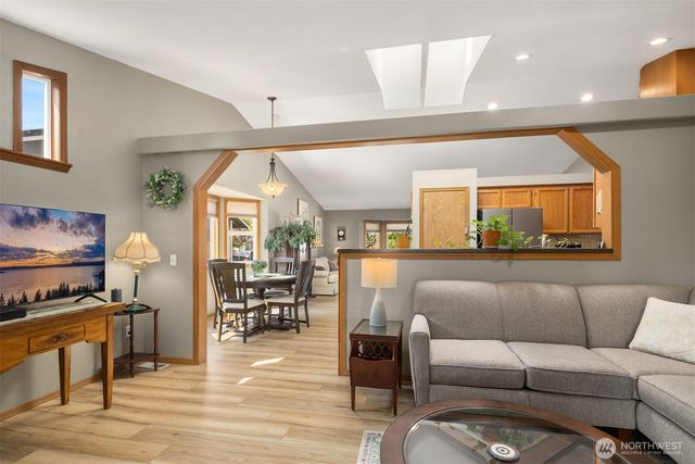 8215 49th Avenue NE, Marysville, WA 98270