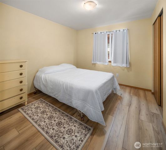 8215 49th Avenue NE, Marysville, WA 98270