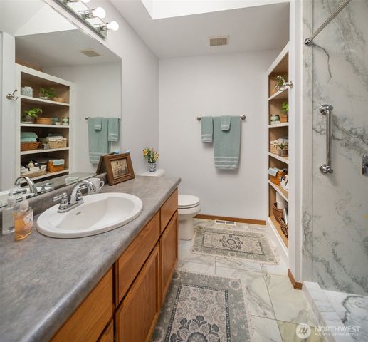 8215 49th Avenue NE, Marysville, WA 98270