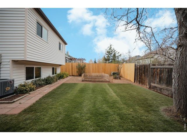 394 W Lucerne Dr, Lafayette, CO 80026