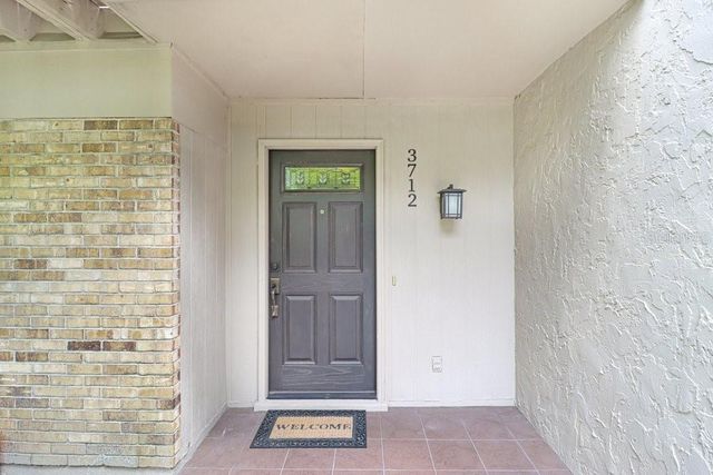 3712 CARROLLBROOK ROAD 3712, Tampa, FL 33618