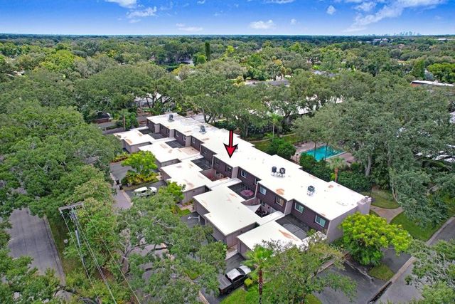 3712 CARROLLBROOK ROAD 3712, Tampa, FL 33618