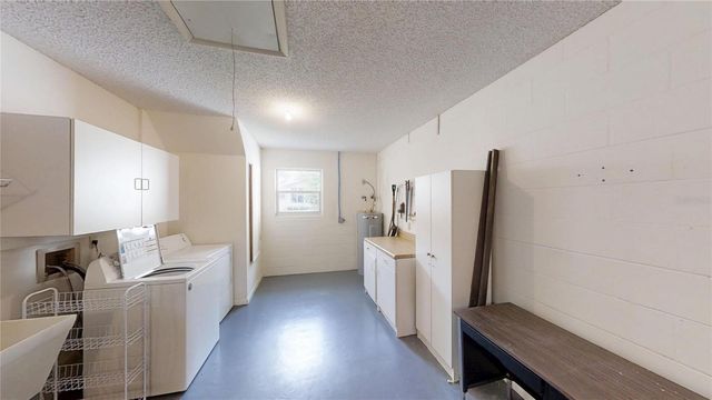 8592 SW 91ST STREET E, Ocala, FL 34481