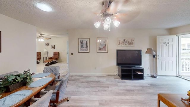 8592 SW 91ST STREET E, Ocala, FL 34481