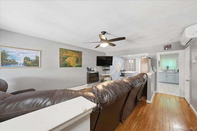 3410 Kingsland Avenue, Bronx, NY 10469