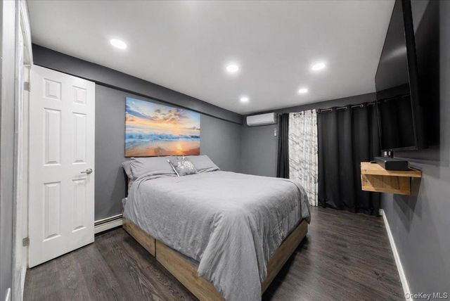 3410 Kingsland Avenue, Bronx, NY 10469