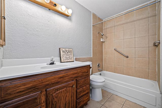 2814 S Bartell Drive 9, Houston, TX 77054
