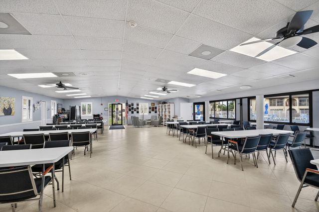 342 Pine Ridge Circle D-1, Greenacres, FL 33463