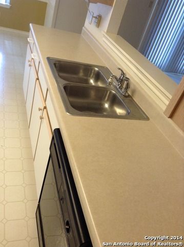 7231 Raintree Forest, San Antonio, TX 78233