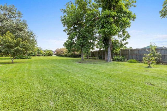 1520 Enterprise Boulevard, Lake Charles, LA 70601