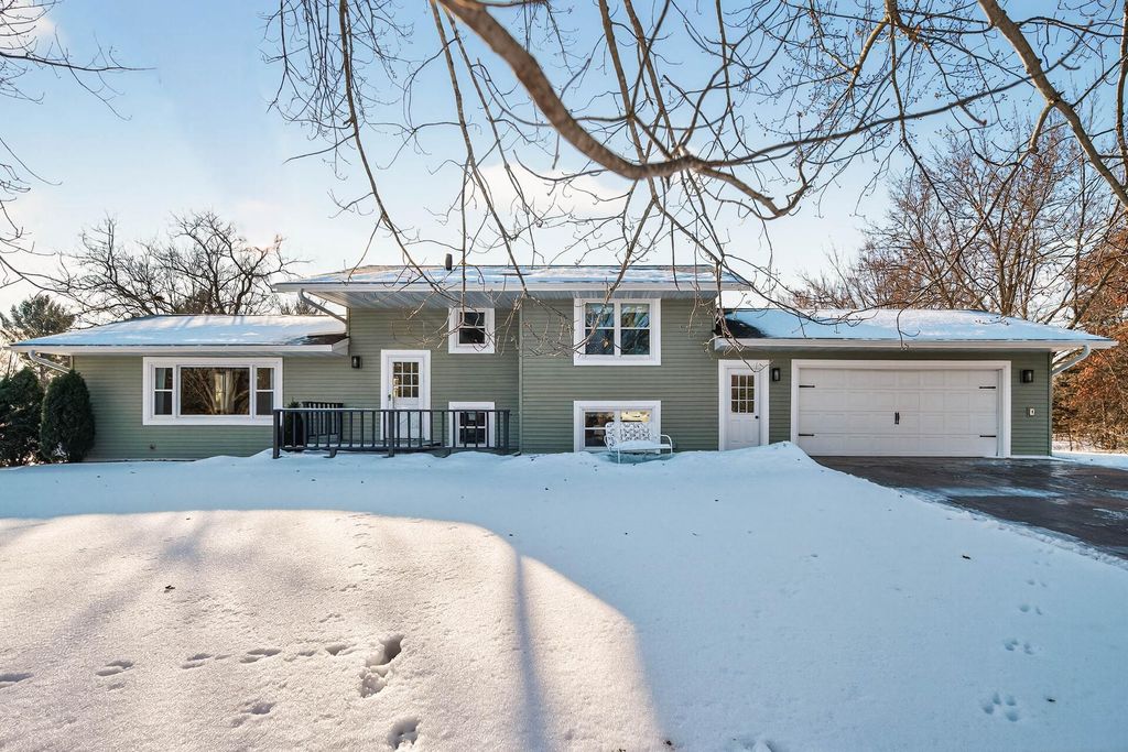 3610 211th Lane NW, Oak Grove, MN 55303