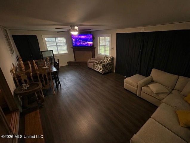 5877 Kinder Drive, Jackson, MS 39211