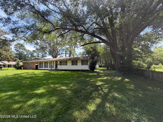 5877 Kinder Drive, Jackson, MS 39211