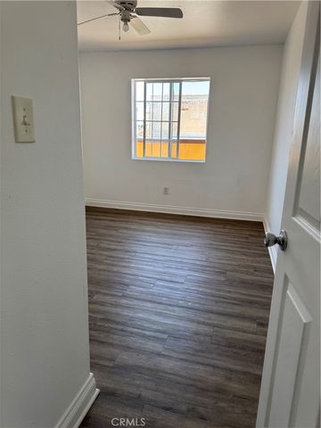 7688 S Main Street, Los Angeles, CA 90003