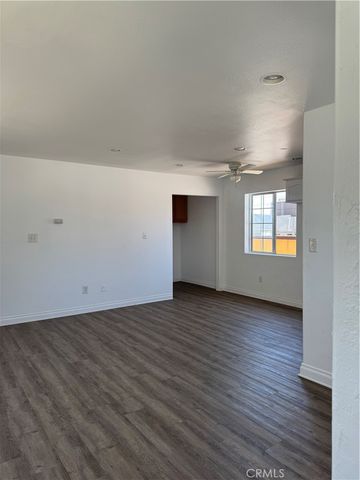 7688 S Main Street, Los Angeles, CA 90003