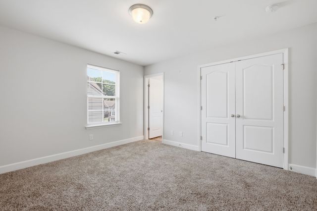 2009 Abbingdon Way, Old Hickory, TN 37138