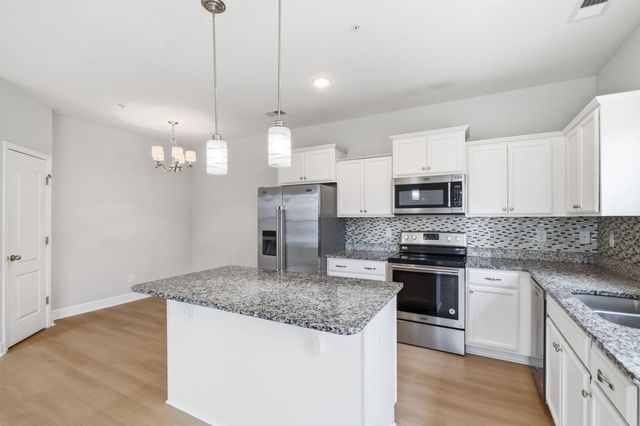 2009 Abbingdon Way, Old Hickory, TN 37138