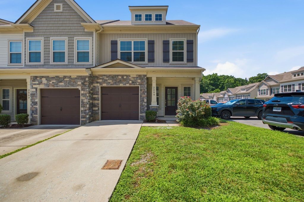 2009 Abbingdon Way, Old Hickory, TN 37138