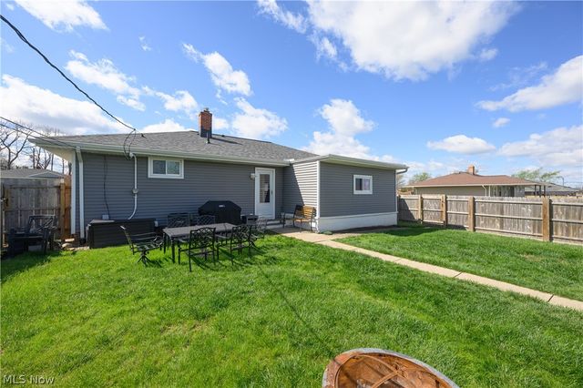 9596 Reichert Road, Parma, OH 44130