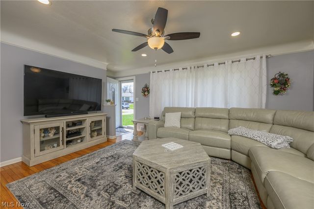 9596 Reichert Road, Parma, OH 44130
