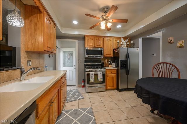 9596 Reichert Road, Parma, OH 44130