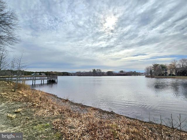 21 WATERVIEW CT, Marlton, NJ 08053