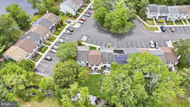 21 WATERVIEW CT, Marlton, NJ 08053
