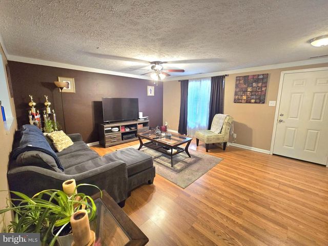 21 WATERVIEW CT, Marlton, NJ 08053