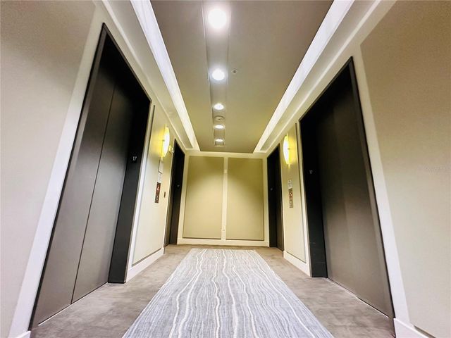 150 E ROBINSON STREET 1909, Orlando, FL 32801