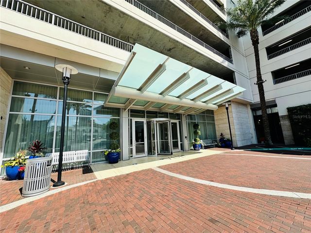 150 E ROBINSON STREET 1909, Orlando, FL 32801