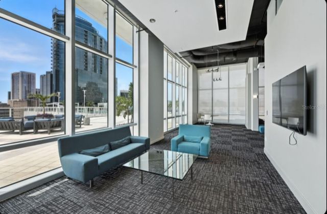 150 E ROBINSON STREET 1909, Orlando, FL 32801
