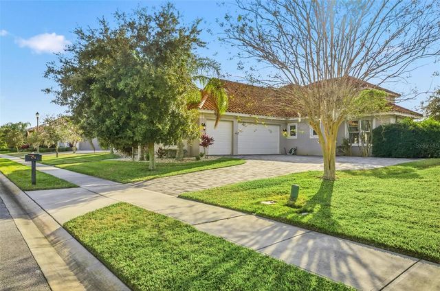 55 NEW WATER OAK DRIVE, Palm Coast, FL 32137