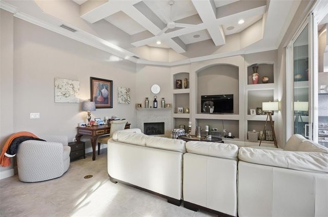 55 NEW WATER OAK DRIVE, Palm Coast, FL 32137