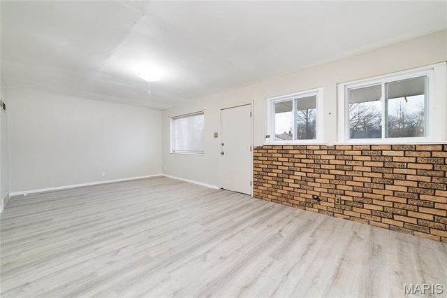 10769 Spring Garden Drive, St Louis, MO 63137