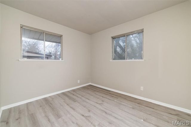 10769 Spring Garden Drive, St Louis, MO 63137