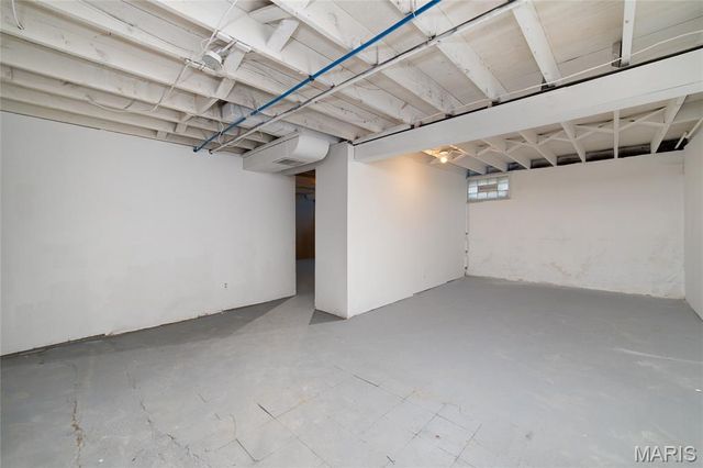 10769 Spring Garden Drive, St Louis, MO 63137