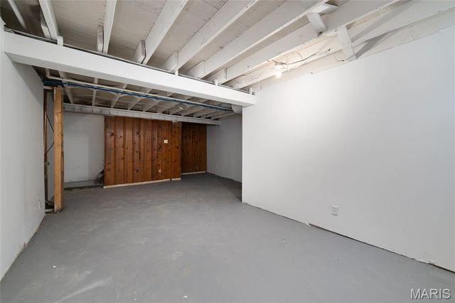 10769 Spring Garden Drive, St Louis, MO 63137